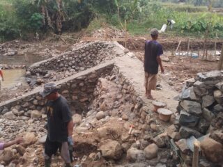 Dinilai Ancam Keselamatan Pekerja Irigasi, Cv Putri Kencana Disoal