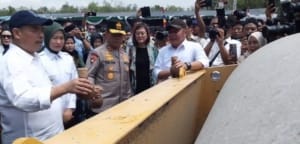 Proyek Jalan Hauling Tanpa Amdal Ilegal, Pejabat Berwenang Harus Tanggung Jawab Secara Hukum 4 Proyek Jalan Hauling Tanpa Amdal Ilegal, Pejabat Berwenang Harus Tanggung Jawab Secara Hukum