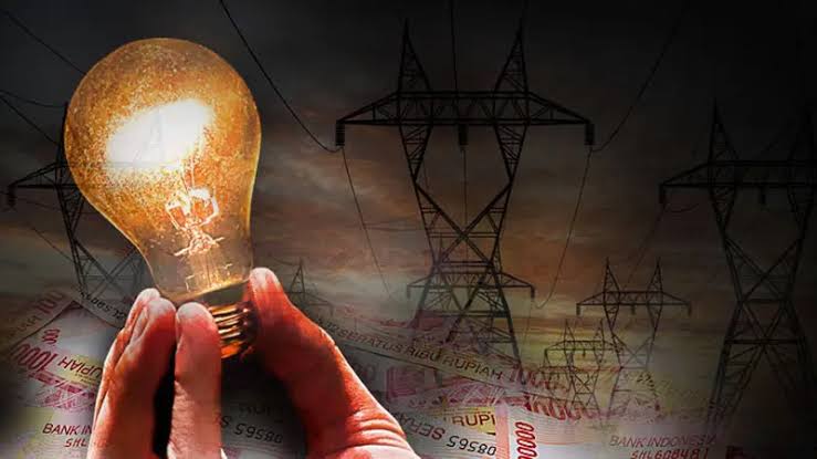Keluhan Hanya Jadi Angin Lalu, Warga Tanjungsari Maja Kecewa Aliran Listrik Dari Pln Minim Penerangan 1 Keluhan Hanya Jadi Angin Lalu, Warga Tanjungsari Maja Kecewa Aliran Listrik Dari Pln Minim Penerangan