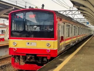 Dampak Adanya Demo Di Sekitar Dpr Krl Rangkas Bitung Sempat Mengalami Ketrehambatan