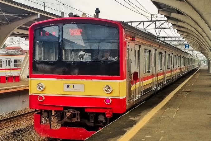 Dampak Adanya Demo Di Sekitar Dpr Krl Rangkas Bitung Sempat Mengalami Ketrehambatan 1 Dampak Adanya Demo Sekitar Dpr
