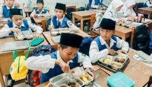 Makanan Tidak Sehat Biasanya Dari Kantin, Diaspora: Karyakan Sebagai Pegawai Dapur Sekolah Mbg 1 Makanan Tidak Sehat Biasanya Dari Kantin, Diaspora: Karyakan Sebagai Pegawai Dapur Sekolah Mbg