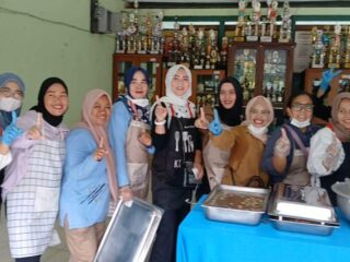 Usaha Kecil Sekitar Sekolah Berkembang Dengan Adanya Konsep Dapur Sekolah Mbg