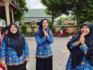 Uji Coba Dapur Sekolah Mbg Di Sdn Ngupasan Jogjakarta Mendapat Apresiasi Dari Pengawas Sekolah Gondomanan