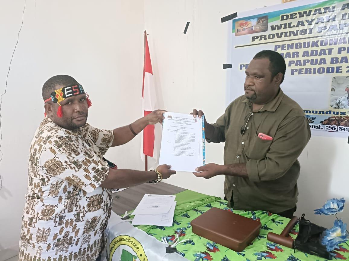 Roymundus Nauw Resmi Dikukuhkan Sebagai Ketua Kapp Papua Barat Daya