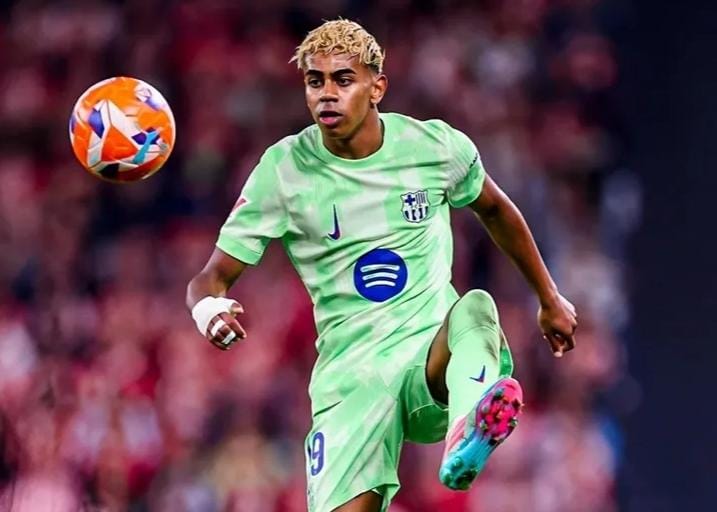 Buang Peluang, Kisah Bayern Munich Tebus Murah Yamal 1 Buang Peluang, Kisah Bayern Munich Tebus Murah Yamal