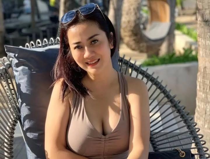 Begini Pesan Tante Ernie Untuk Kamu Yang Suka Open Bo 1 Begini Pesan Tante Ernie Untuk Kamu Yang Suka Open Bo