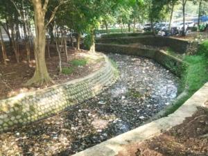 Celaka, Dlh Kabupaten Tangerang Diduga Biarkan Sampah Dan Limbah Menumpuk 1 Celaka, Dlh Kabupaten Tangerang Diduga Biarkan Sampah Dan Limbah Menumpuk