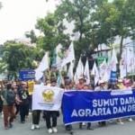 Ribuan Petani Kesal, Aksi Unjuk Rasa Tak Ditemui Gubernur Sumut Dan Wakilnya