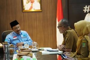 Ayeuna Waktuna Berbagi Berkah, Walikota Sukabumi Komitmen Tuntaskan Kemiskinan 2 Ayeuna Waktuna Berbagi Berkah, Walikota Sukabumi Komitmen Tuntaskan Kemiskinan