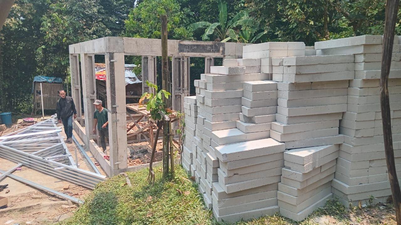 Keren, Gubernur Banten Gerak Cepat Tangani Rumah Warga Lebak Yang Roboh 1 Keren, Gubernur Banten Gerak Cepat Tangani Rumah Warga Lebak Yang Roboh