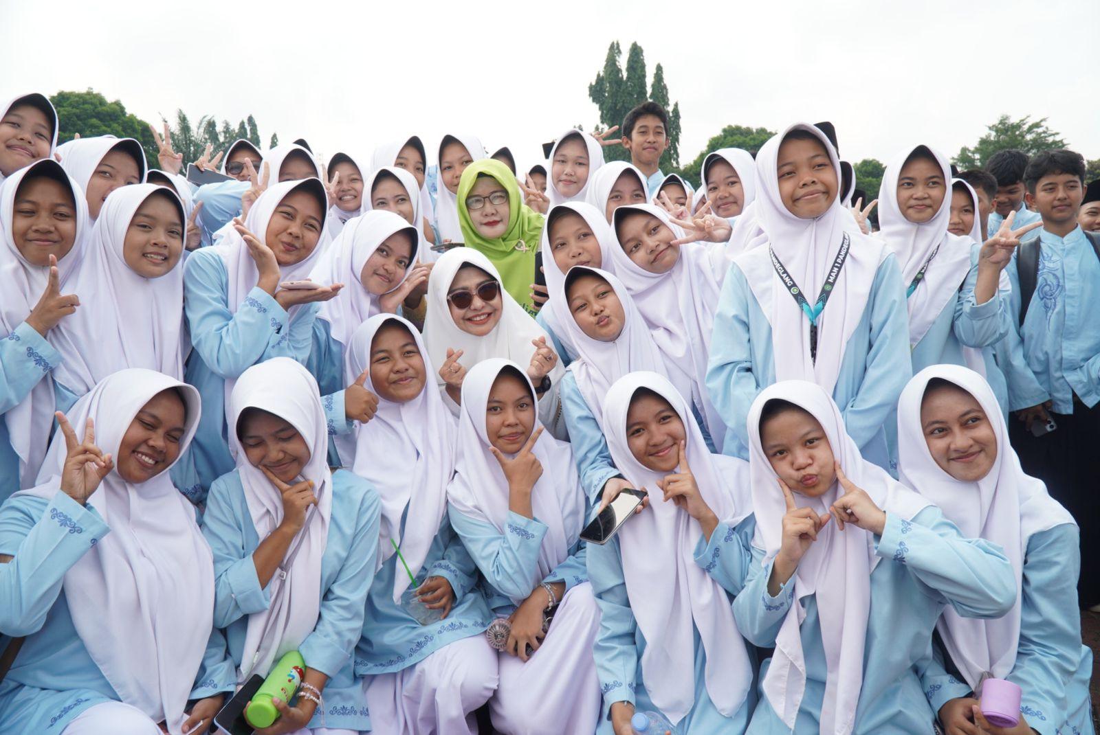 Kick Off Hari Santri Nasional, Bupati Dewi : Santri Motor Penggerak Pembangunan Dan Kemajuan Bangsa