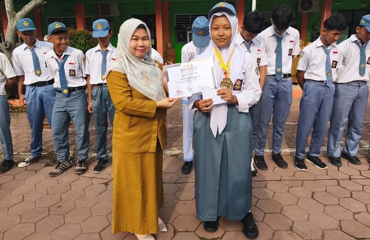 Harumkan Nama Lebak Dan Banten, Pelajar Smk Pgri Rangkasbitung Juara Nasional Taekwondo