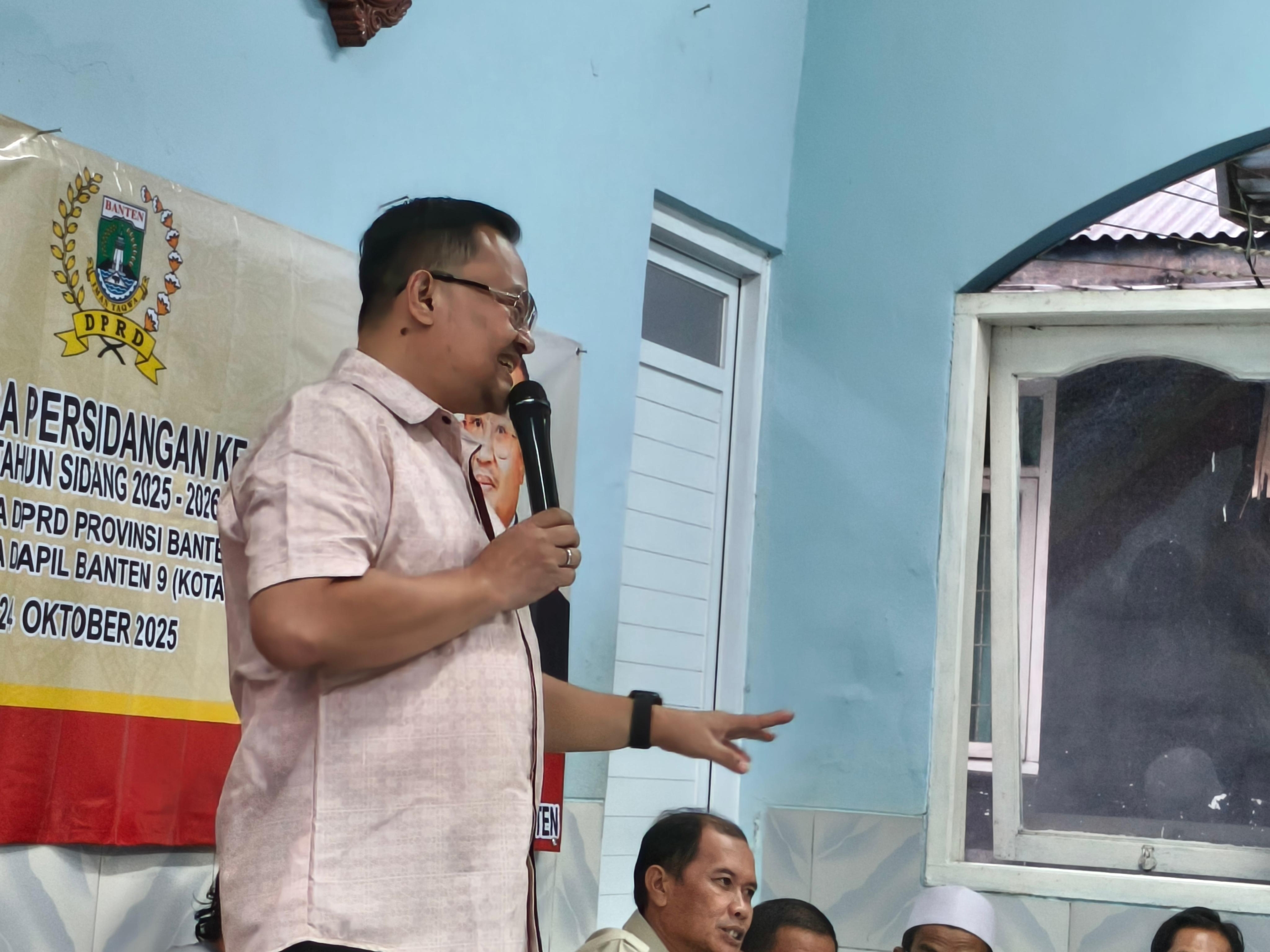 Yudi Budi Wibowo Sebut Warga Keluhkan Drainase Sampai Jalan Lingkungan Saat Reses 1 Yudi Budi Wibowo Sebut Warga Keluhkan Drainase Sampai Jalan Lingkungan Saat Reses