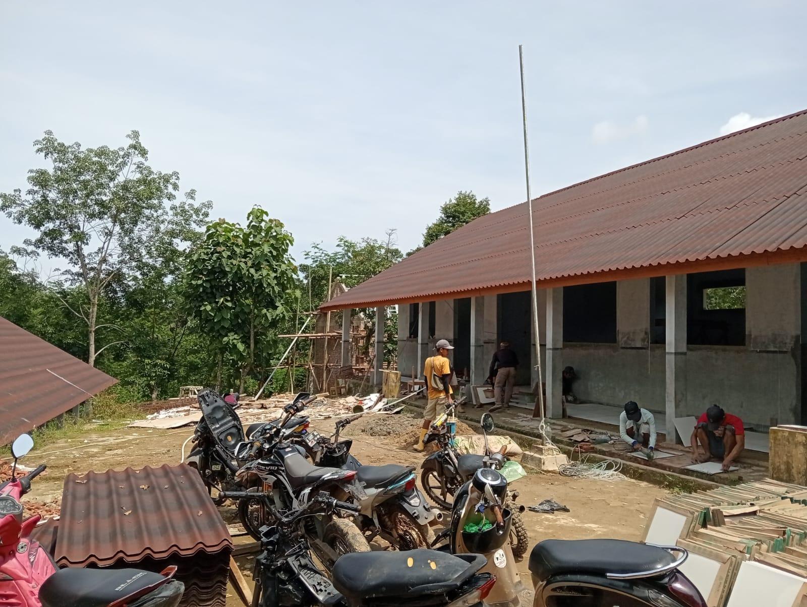 Proses Revitalisasi Sdn 2 Keboncau Bojongmanik Berjalan Sesuai Harapan