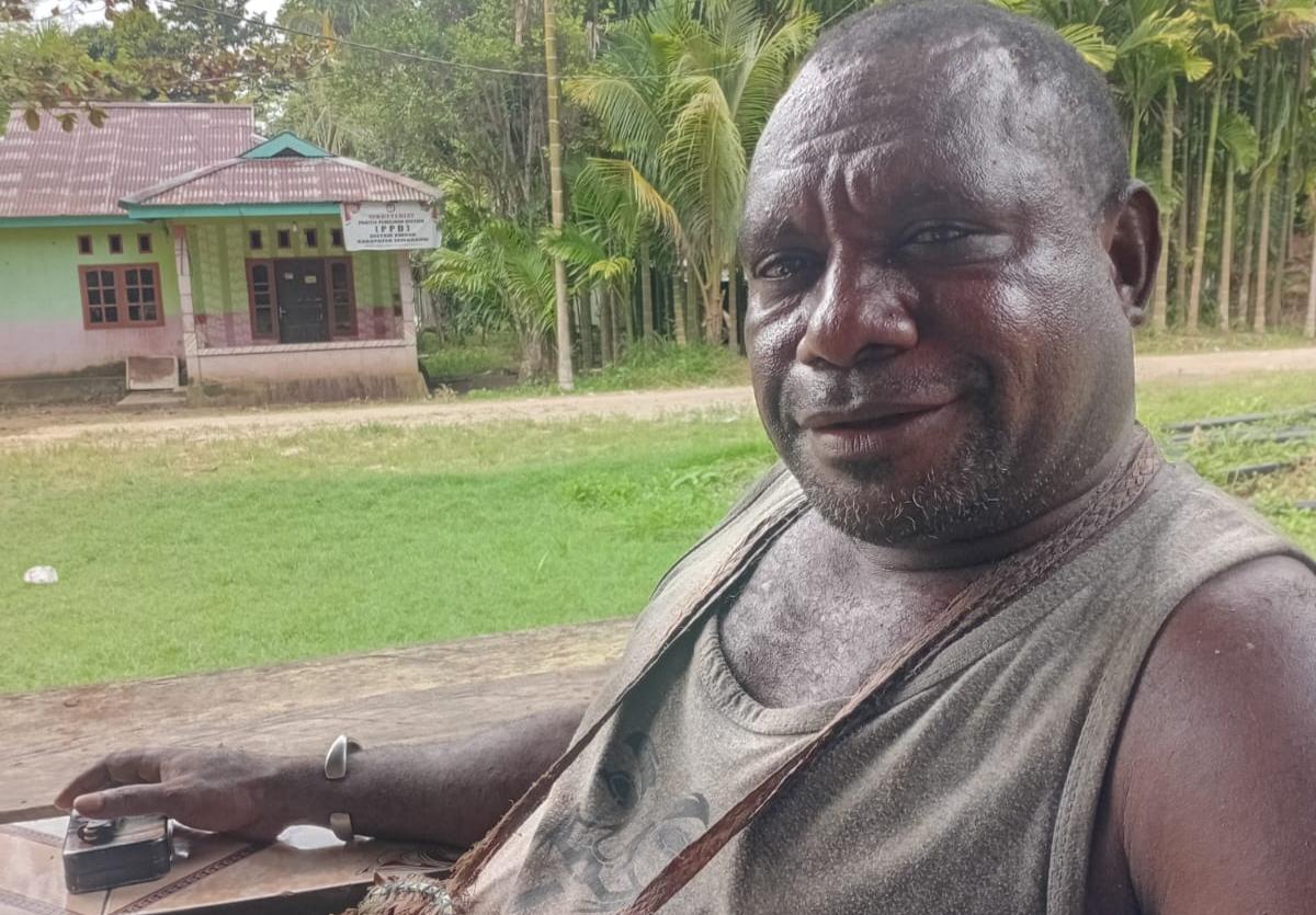Kepala Kampung Kwoor Berharap Pemerintah Segera Perbaiki Jalan Rusak Di Sausapor 1 Kepala Kampung Kwoor Berharap Pemerintah Segera Perbaiki Jalan Rusak Di Sausapor