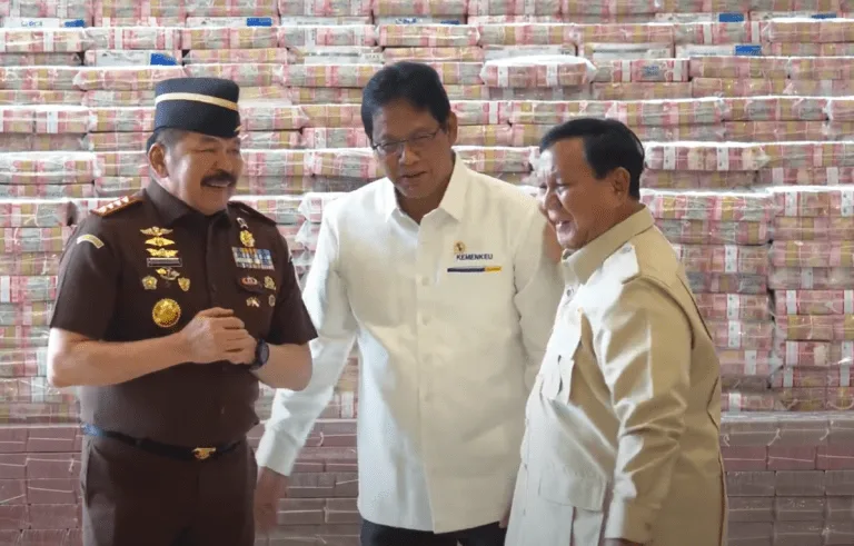 Jaksa Agung Serahkan Duit Sitaan Korupsi Cpo Rp 13,2 Triliun Ke Negara