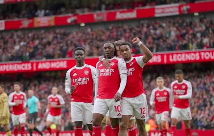 Meriam London Kebal Di Puncak, Usai Bungkam Crystal Palace 1-0 1 Meriam London Kebal Di Puncak, Usai Bungkam Crystal Palace 1-0