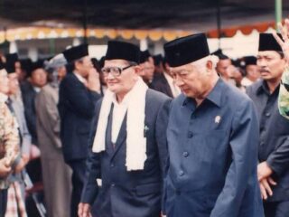 Gelar Pahlawan Soeharto, Komrad 98 Desak Penolakan Ke Prabowo