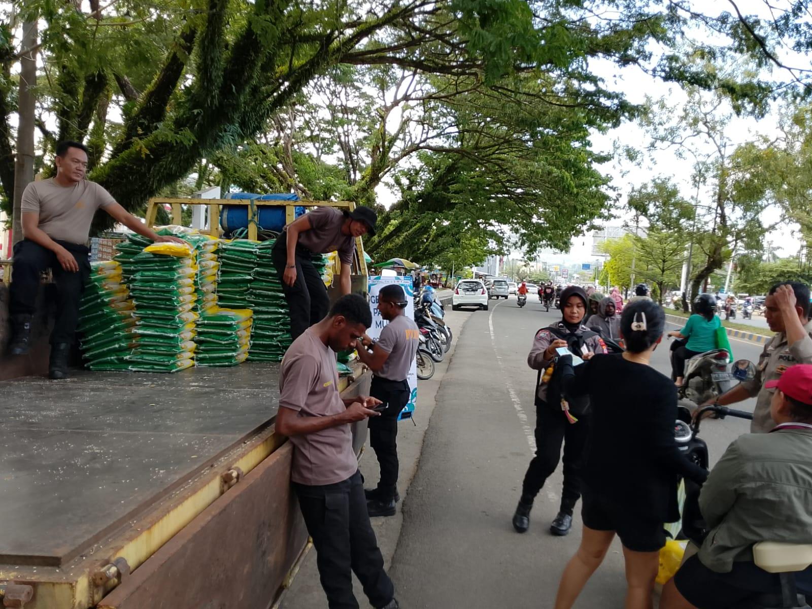 Binmas Polda Papua Barat Daya Dukung Ketapang Lewat Program Beras Murah 1 Binmas Polda Papua Barat Daya Dukung Ketapang Lewat Program Beras Murah