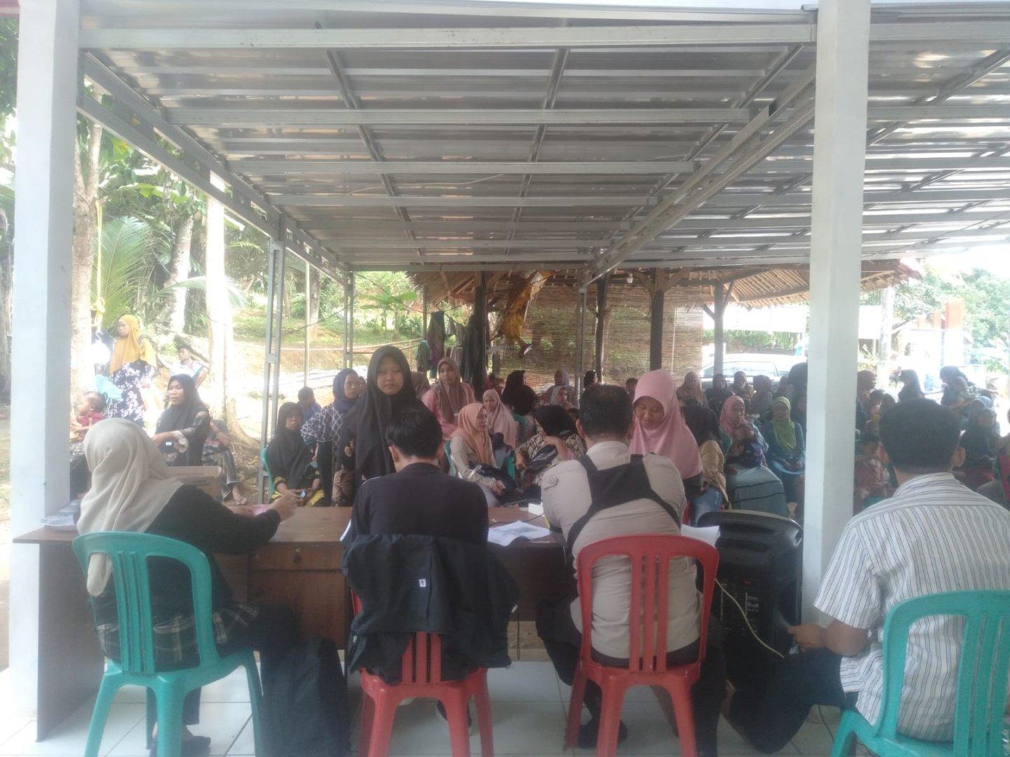 Berjalan Sesuai Harapan, Ratusan Warga Desa Banjarsari Terima Blt Dari Pemerintah