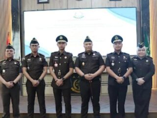 Kajari Kota Bandung Lantik Alex Akbar Jadi Kasi Intelijen Dan Arie Prasetyo Jabat Kasi Pemulihan Aset
