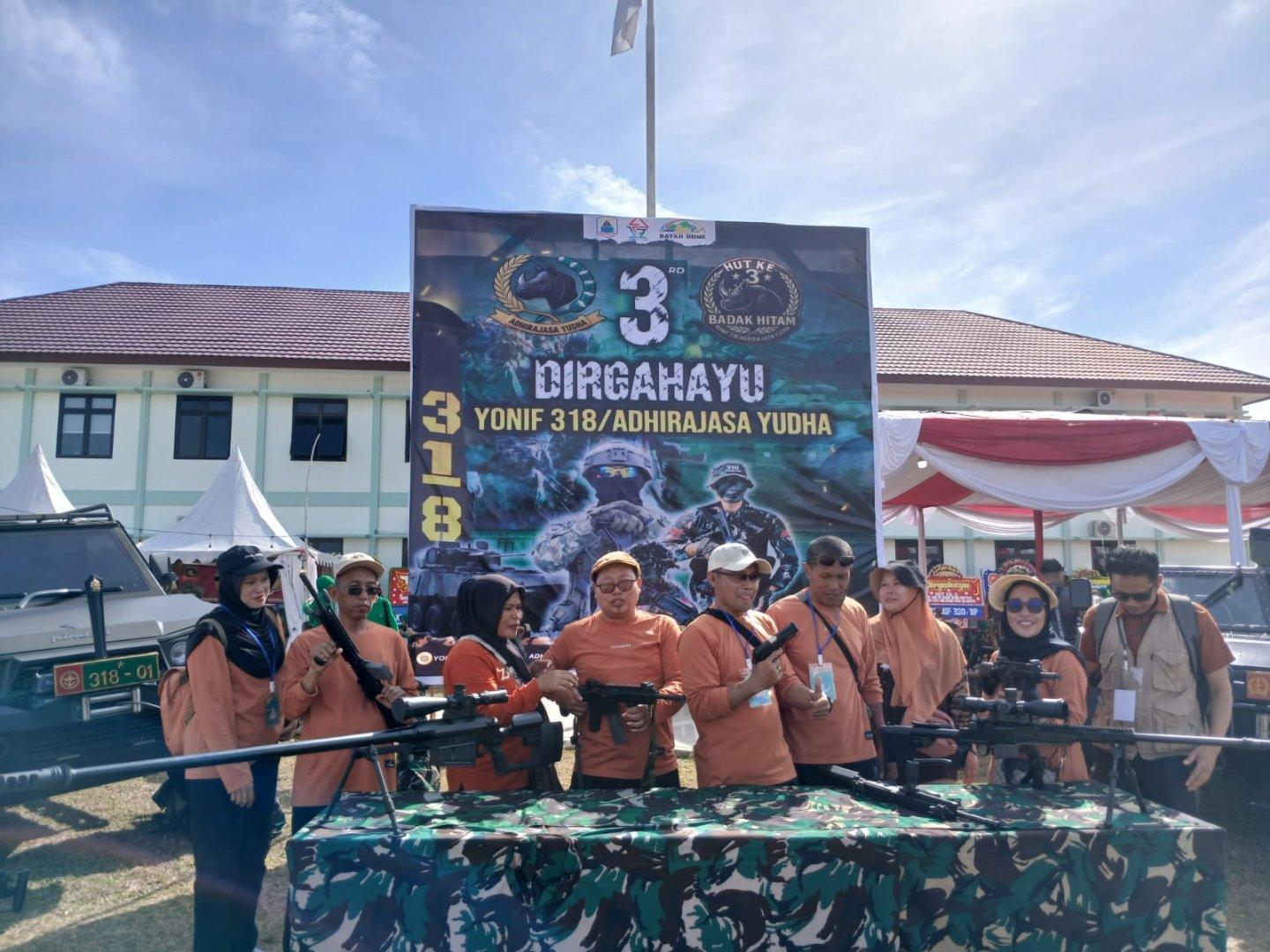 Kepsek Smpn 4 Sajira Ajak Siswa Lakukan Outing Class Di Hut Ke-3 Yonif 318/Ay