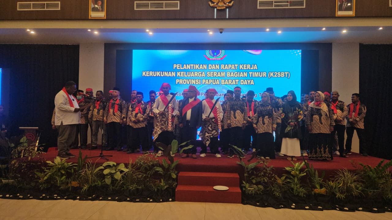 Gubernur Papua Barat Daya Lantik Pengurus K2Sbt, Dorong Peran Dalam Pembangunan Daerah