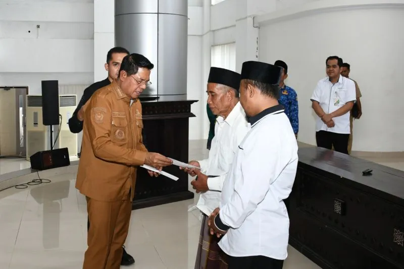 Benteng Akhlak Generasi Muda Di Lombok Timur Terima Insentif Dari Bupati