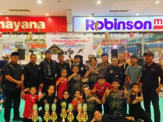 Harumkan Lebak, Padepokan Tapak Banten Raih Juara Festival Kembang Panceu 2025