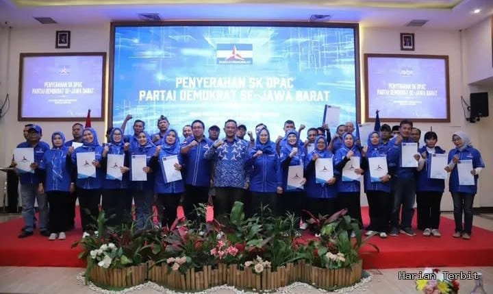 Partai Demokrat Jabar Gelar Pendidikan Politik, Serahkan Sk Dpac Untuk Perkuat Basis Akar Rumput