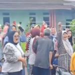 Bau Busuk Pengolahan Bulu Ayam Di Desa Sindangmulya Resahkan Warga