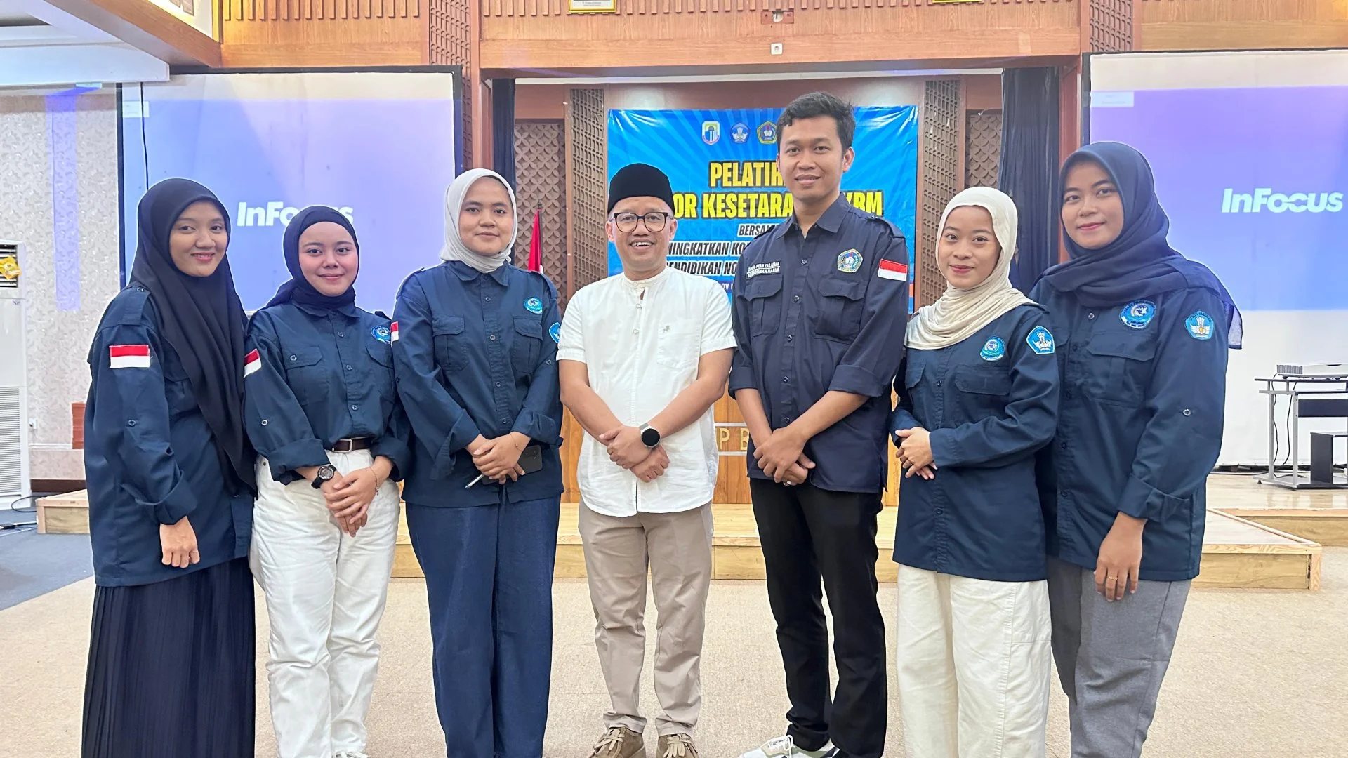 Perkuat Mutu Pendidikan Nonformal, Tutor Pkbm Bina Generasi Ikuti Bimtek