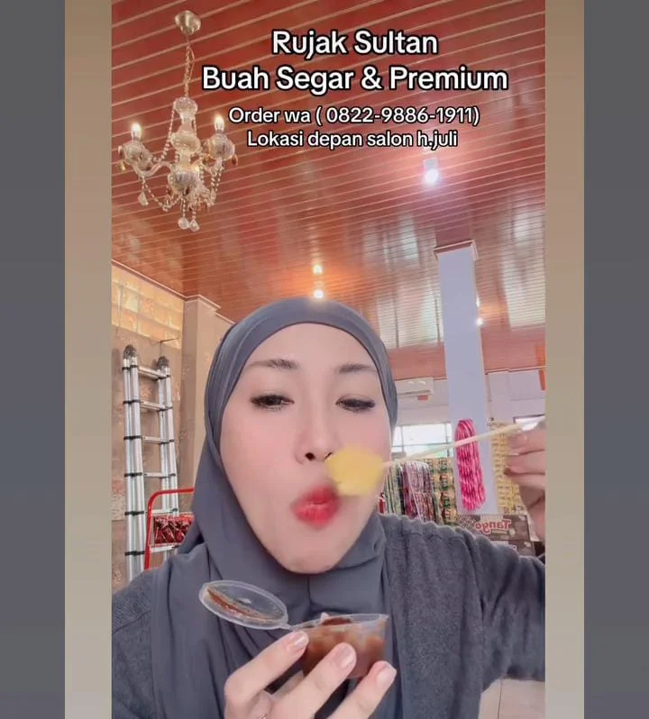 Rujak Sultan Rangkasbitung: Kelezatan Segar Dijual Depan Salon Haji Juli Balong Rancalentah