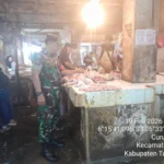 Kodim 0510/Tigaraksa Monitoring Harga Sembako Di Pasar Curug Tangerang