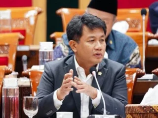 Anggota Dpr Ri Bonnie Triyana: Penerima Lpdp Tak Pulang Harus Kembalikan Dana