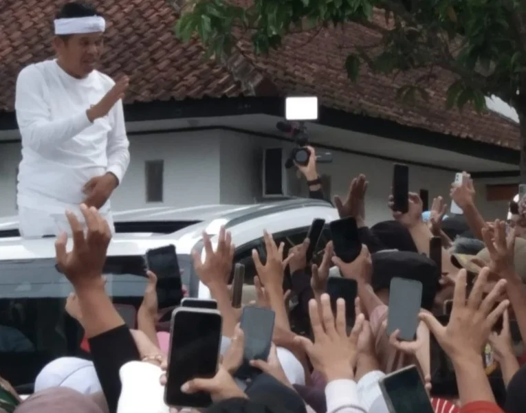 Warga Sukahurip Sambut Hangat Kunjungan Gubernur Dedi Mulyadi