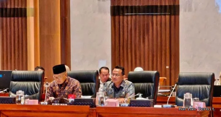 Wakil Ketua Komisi I Dpr Anton Suratto Usul Ambil Keuntungan Hoax Untuk Pemerintah Atau Korban