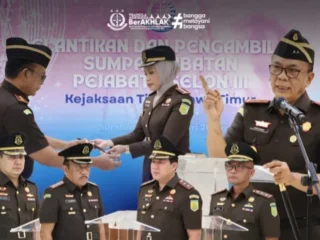 Kajati Jawa Timur Lantik Lima Kajari, Dorong Penegakan Hukum