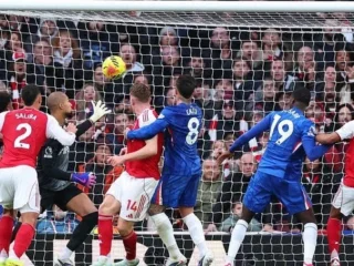 Tiga Gol Dari Situasi Corner, Arsenal Tundukkan Chelsea 2-1 Di Emirates
