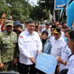 Wujud Kepedulian, Bank Banten Hadir Saat Keberangkatan Peserta Mudik Bersama 2026