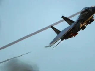 Israel Bom Bardir Kantor Presiden Iran