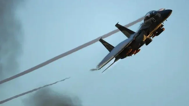 Israel Bom Bardir Kantor Presiden Iran