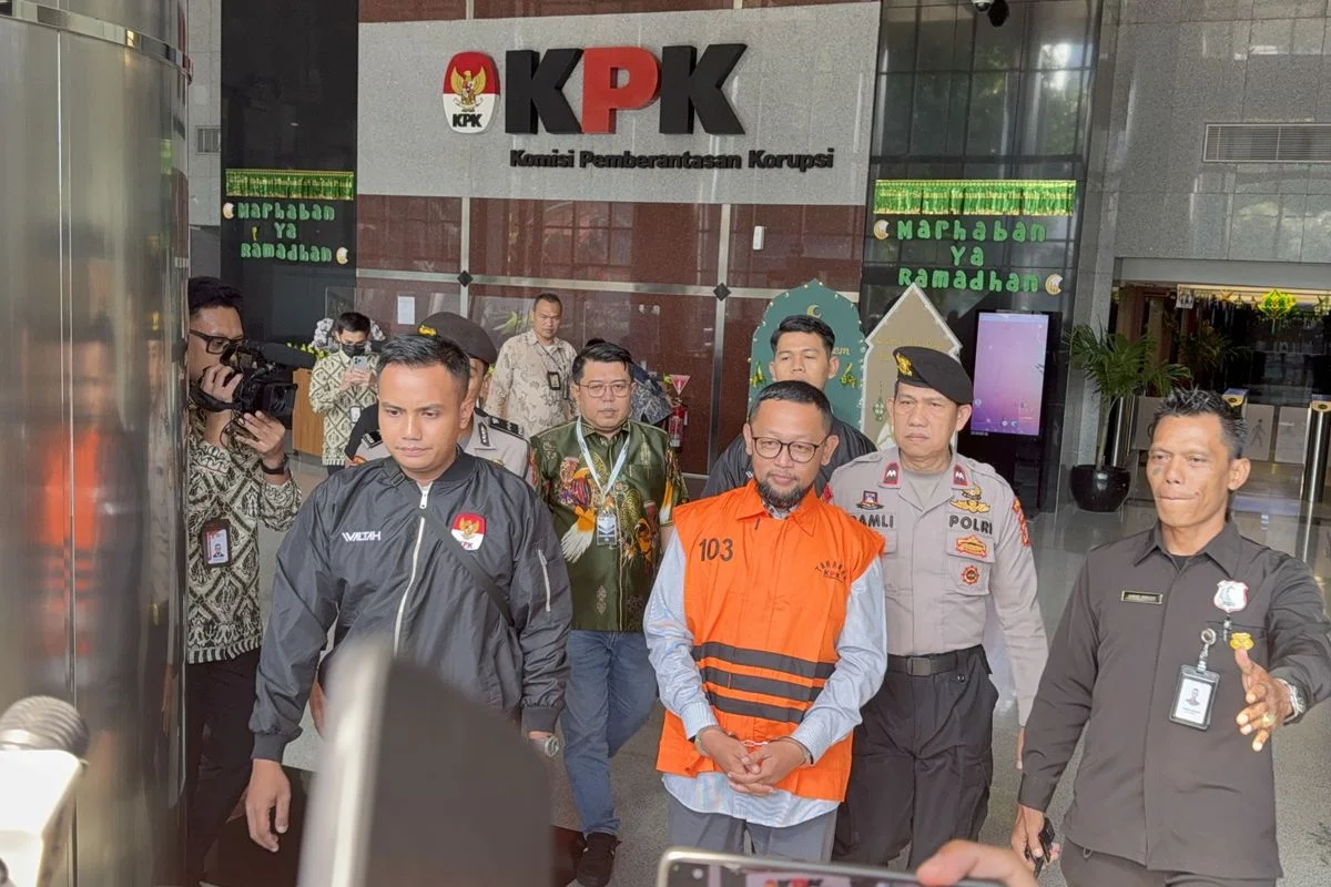 Kpk Tahan Gus Alex Dalam Kasus Korupsi Kuota Haji