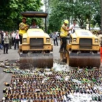Pemkot Tangerang Hancurkan Ribuan Botol Minuman Keras