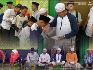 Perkuat Peduli Sosial, Ketua Dprd Kota Serang Santuni Anak Yatim Di Sukabela