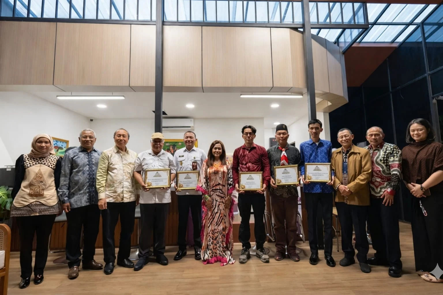 Pentingnya Undang-Undang Khusus Tentang Bela Negara Sebagai Penjabaran Langsung Dari Amanat Pasal 27 Ayat 3 Uud 1945.