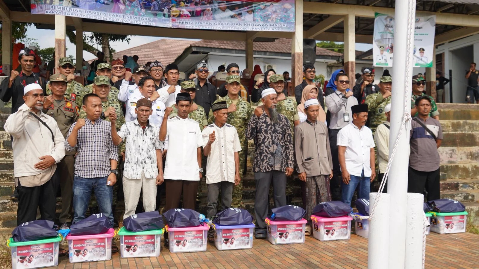 Semangat Karya Bakti: Kaster Tni Hadiri Baksos Massal Di Cimanggu