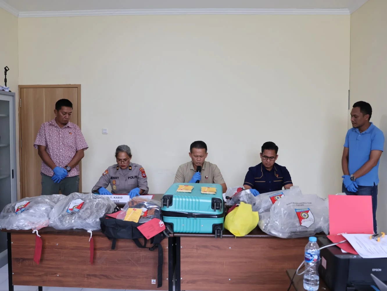 Polda Papua Barat Daya Ungkap Dua Kasus Peredaran Ganja Di Sorong, Tiga Tersangka Diamankan