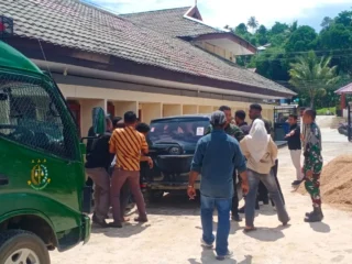 Keluarga Korban Pembunuhan Mengamuk, Hendak Memukul Terdakwa